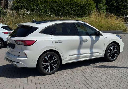 Ford Kuga, 2022