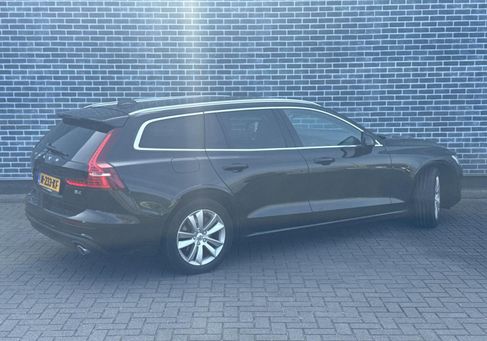 Volvo V60, 2021 2
