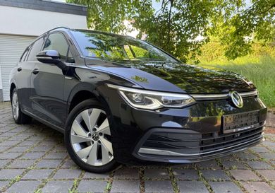 Volkswagen Golf, 2022