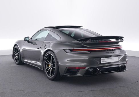 Porsche 992, 2024