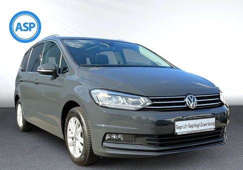 Volkswagen Touran, 2019 3
