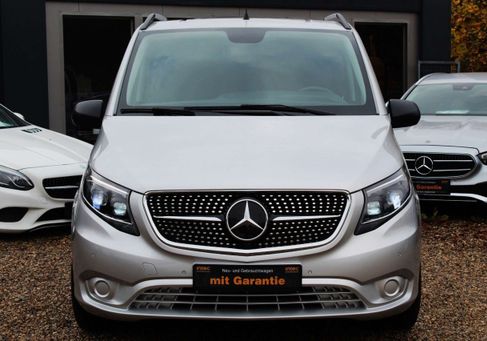 Mercedes-Benz V 220, 2019