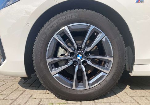 BMW 220, 2023 3