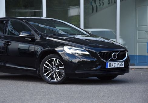 Volvo V40, 2017