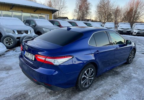 Toyota Camry, 2020