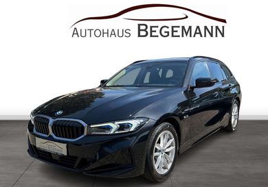 BMW 330, 2023
