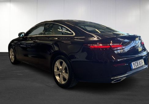 Mercedes-Benz E 220, 2021