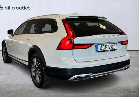 Volvo V90 Cross Country, 2019 3