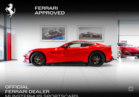 Ferrari F12, 2012