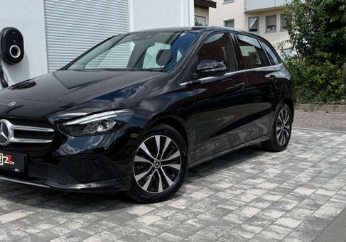 Mercedes-Benz B 250, 2022