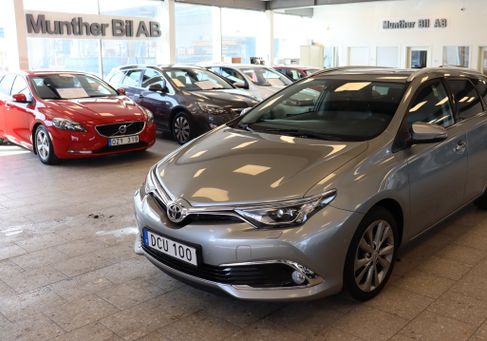 Toyota Auris Touring Sports, 2016