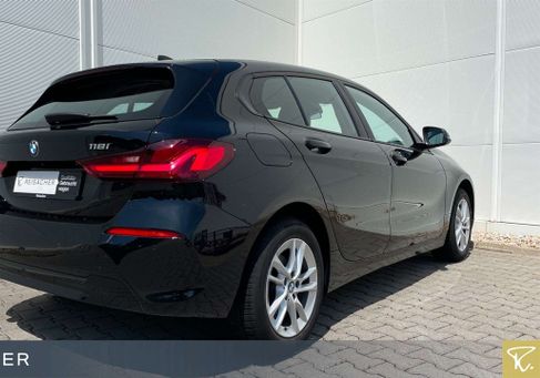 BMW 118, 2023