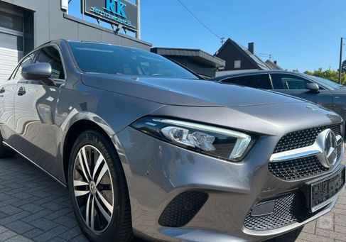 Mercedes-Benz A 200, 2022
