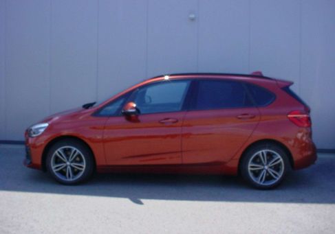 BMW 216, 2019