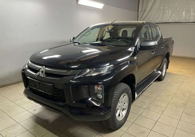 Mitsubishi L200, 2021