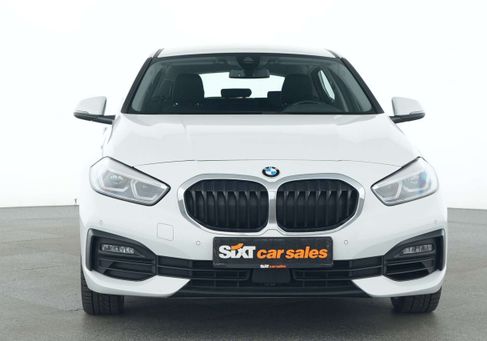 BMW 120, 2022