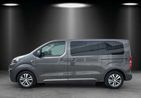 Peugeot Traveller, 2017