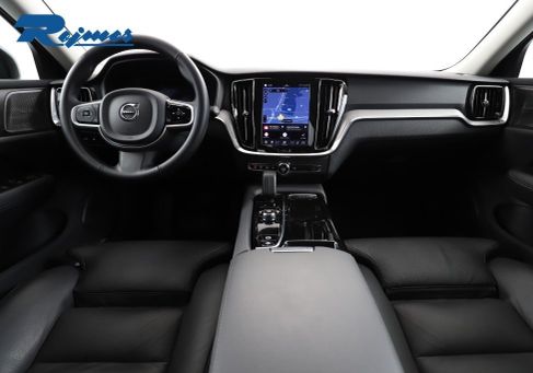 Volvo V60, 2025 2