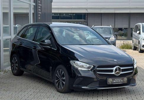 Mercedes-Benz B 200, 2020