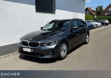 BMW 318, 2022