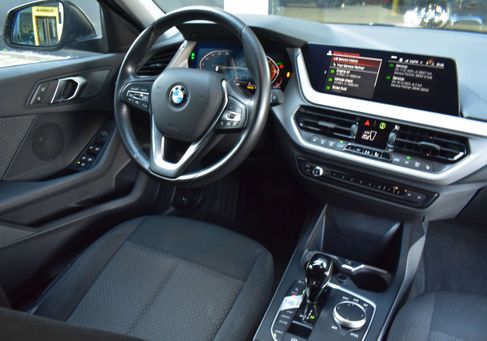 BMW 118, 2024