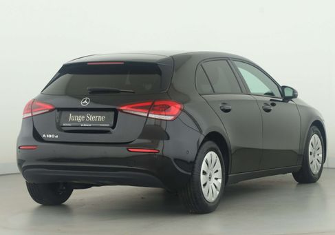 Mercedes-Benz A 180, 2023