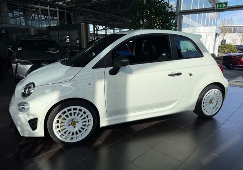 Abarth 695, 2024
