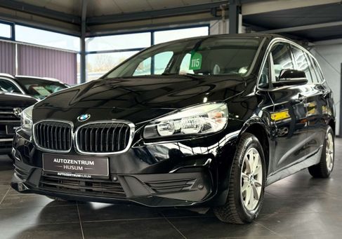 BMW 216, 2020