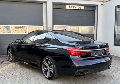 BMW 730, 2019