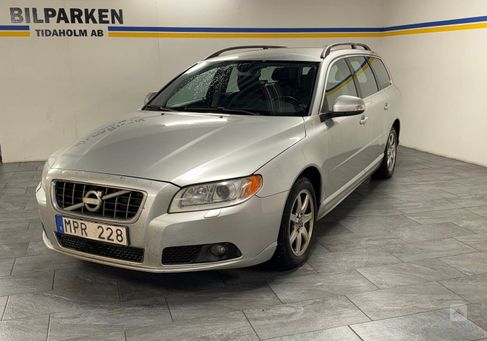 Volvo V70, 2011