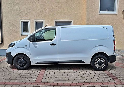 Toyota Proace, 2023 3