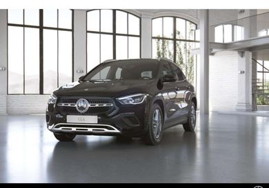 Mercedes-Benz GLA 180, 2023