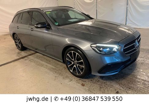 Mercedes-Benz E 220, 2022