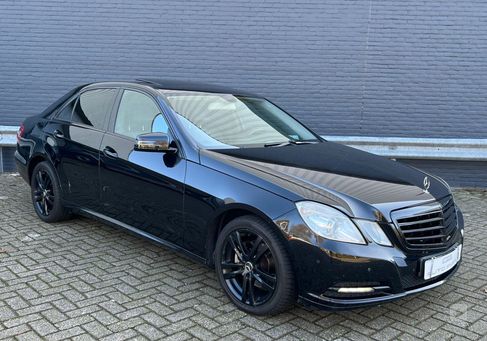 Mercedes-Benz E 200, 2012