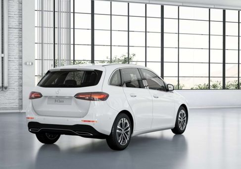 Mercedes-Benz B 180, 2025