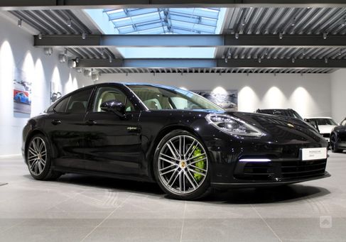 Porsche Panamera, 2017