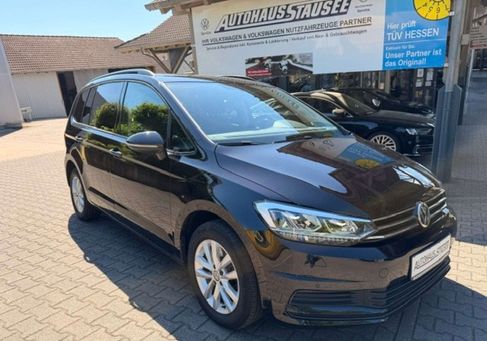 Volkswagen Touran, 2019 3