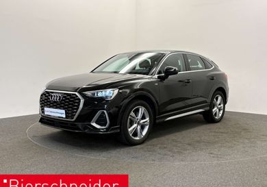 Audi Q3, 2022