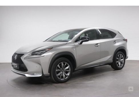 Lexus NX, 2015