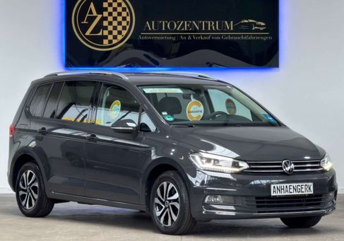 Volkswagen Touran, 2021 3