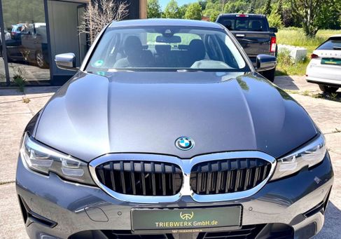 BMW 320, 2021