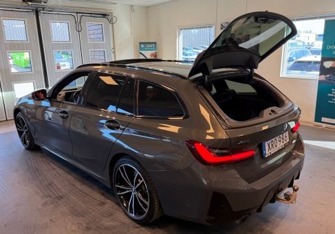 BMW 330, 2023
