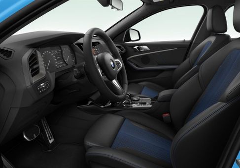 BMW 118, 2021
