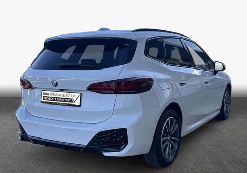 BMW 220, 2023
