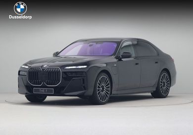 BMW 750, 2026