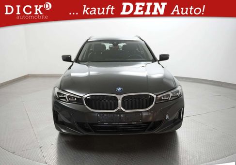 BMW 330, 2023