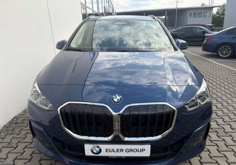 BMW 220, 2025 2