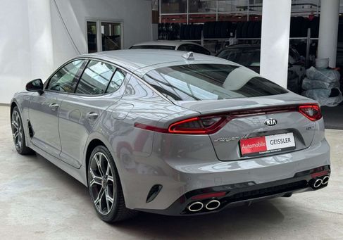 Kia Stinger, 2018 3