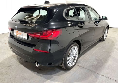 BMW 120, 2023