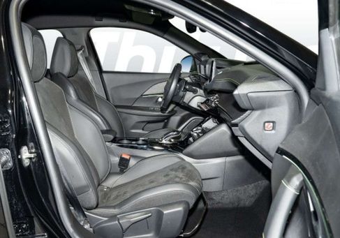 Peugeot 2008, 2021